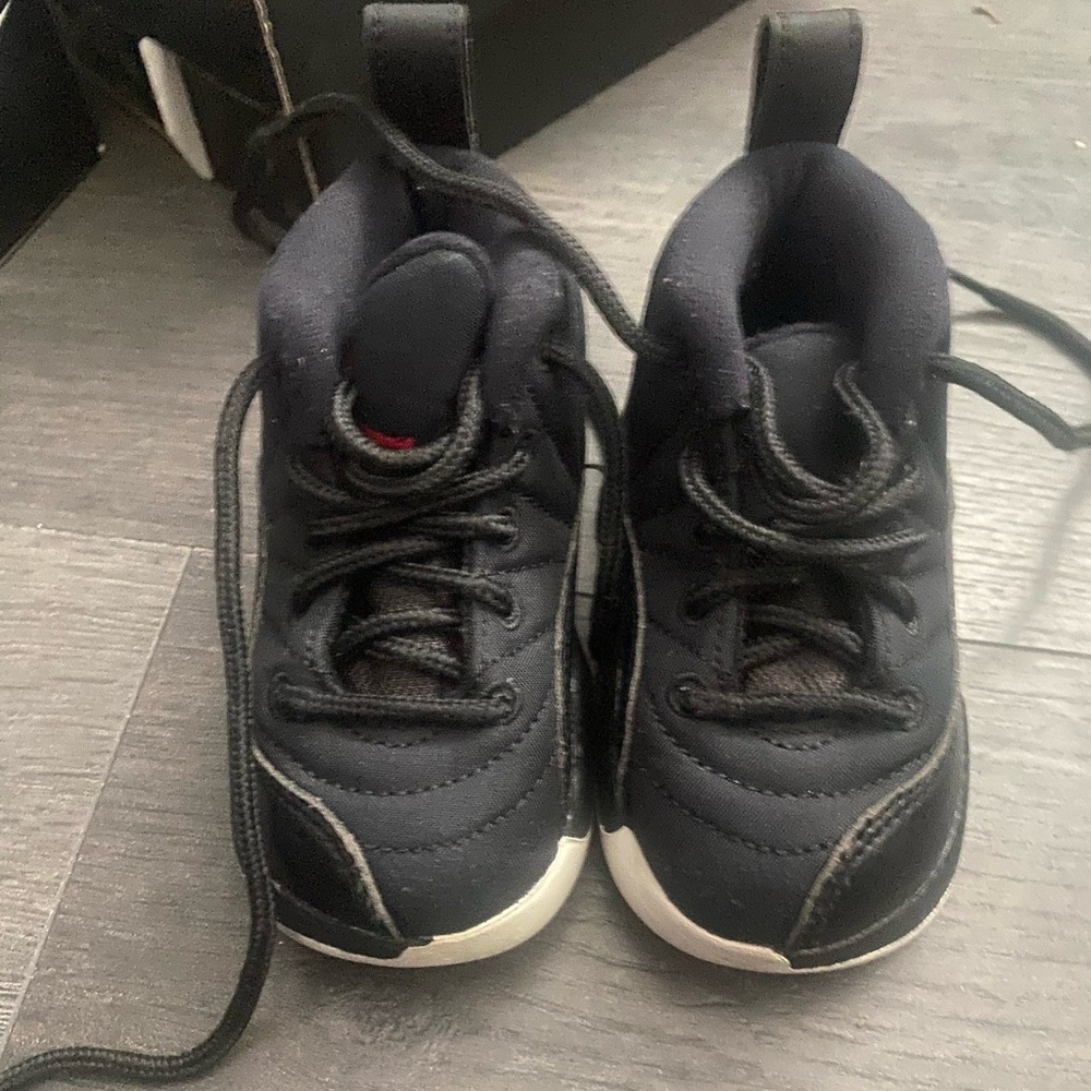 Toddler jordans 12s size 5c